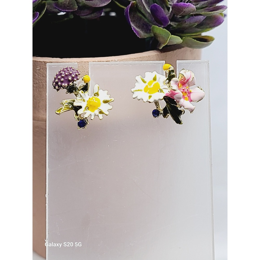 Enamel Floral Stud Earrings Mixedโ Wildflower Daisy Gold Tone Asymmetrical
